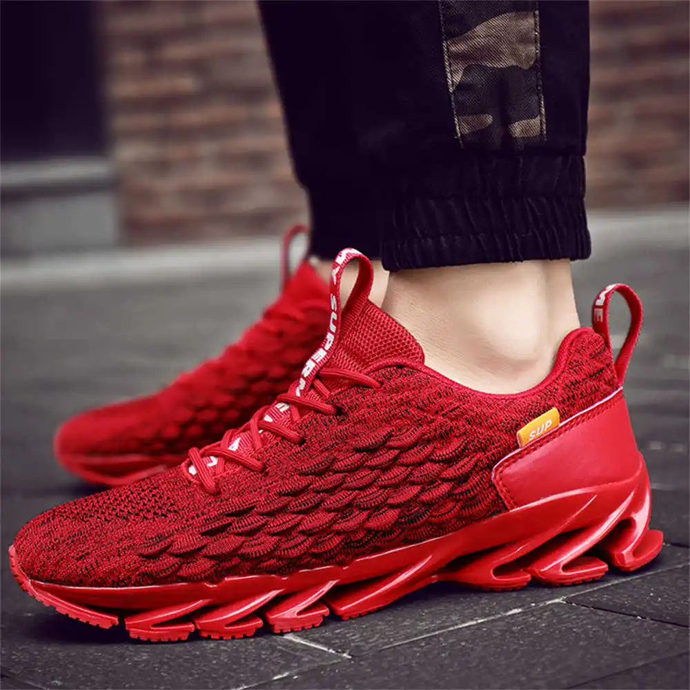 size 44 size 39 walking shoes  - Wedding Supply Business avaliação e preço