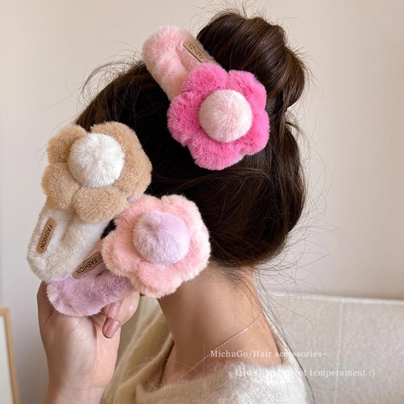 Girls Plush Flower Hair Clip C - Wedding Solution avaliação e preço